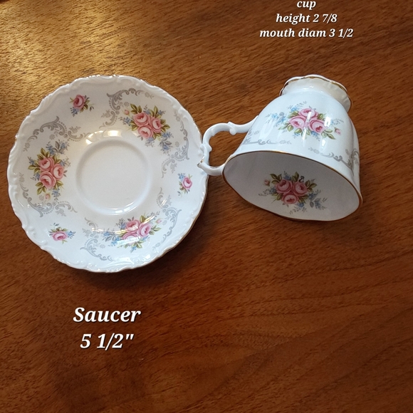 Royal Albert Tranquilty 5 piece place set - Picture 5 of 7